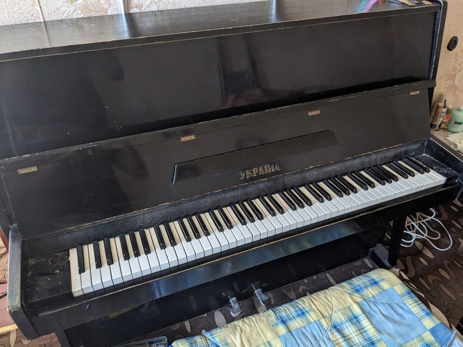 Старе фортепіано