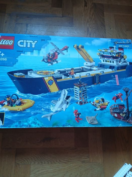 Лего city 60266 корабль