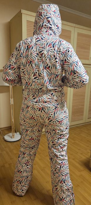 Лижний комбінзон