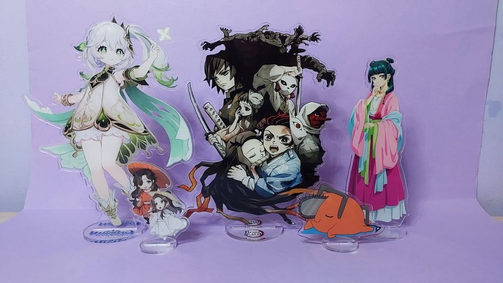 Акрилові аніме фігурки