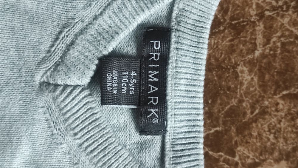 Sweter chłopięcy Primark 110