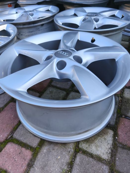 Felgi aluminiowe 17 5x112 Oryg Audi A6 C7 C6 A4 B8 B9 B7 B6 A5 B10 - 5x112