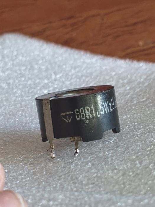Потенціометри дротяні Telpod (Польща) 1k 3W та 0.68 Ohm 1.5W.