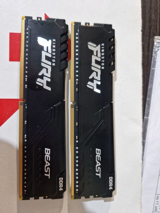 Продам оперативну пам'ять  kingston DDR4