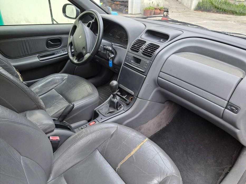 Renault Laguna 1.8 RT — photo 2