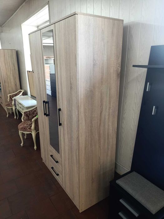 Szafa Romana z lustrem dwie szuflady 205 cm x 120 cm