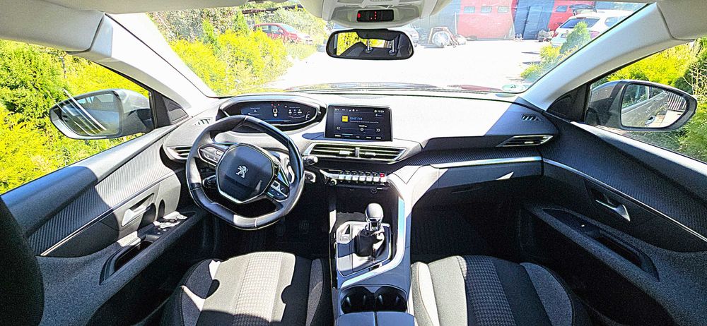 Peugeot 5008 benzyna
