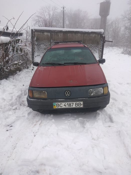 Капот-телевізор. Пасат б 3