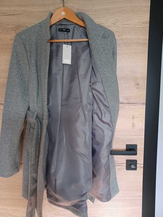 Nowy damski płaszcz szary L/40/12