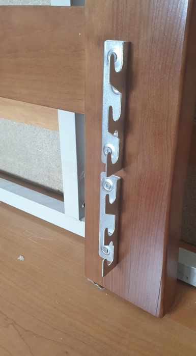 Cama Solteiro e Mesa de Cabeceira