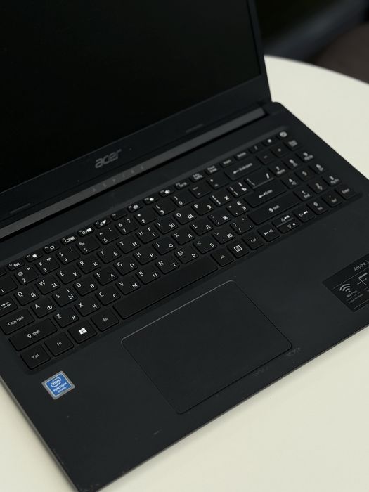 ТЕРМІНОВО!! Продам ноутбук Acer aspire 3