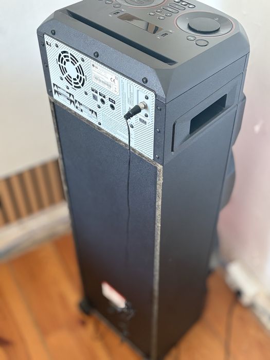 Torre de som LG XBOOM RNC9 1000W - usada apenas 3 vezes