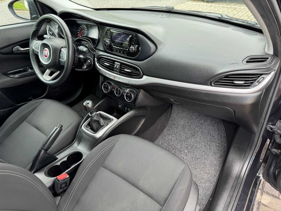 Fiat Tipo Station Wagon 1.4 Turbo Lounge GPL foto 5