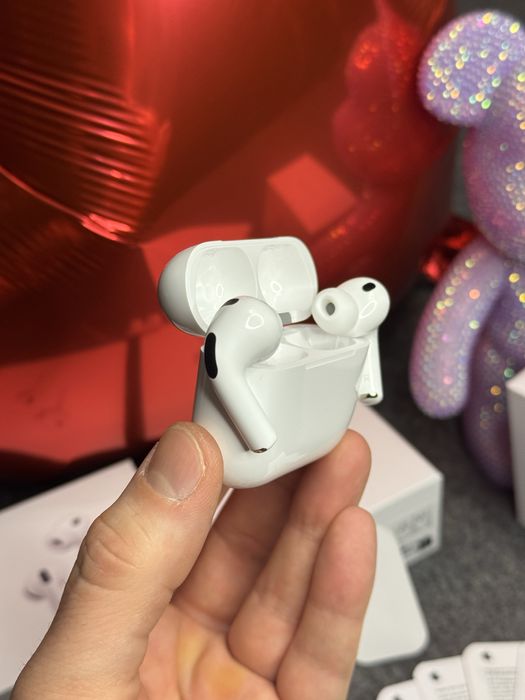 Навушники Apple Airpods Pro 3 Gen (Шумоподавлення, бездротова зарядка)