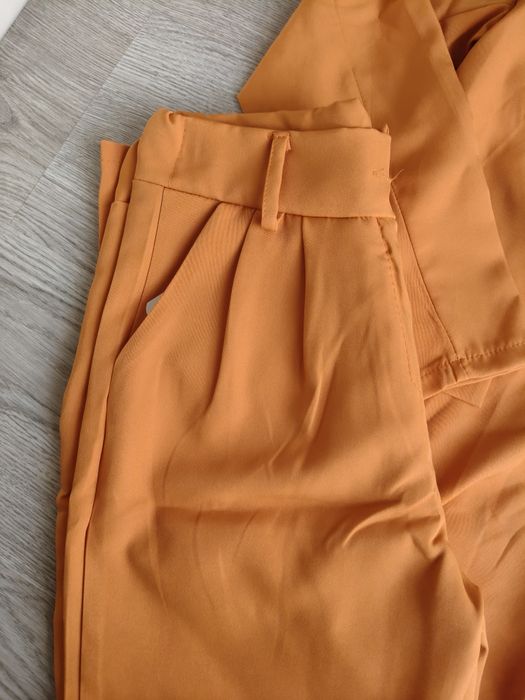 Conjunto blazer e calça c/etiqueta