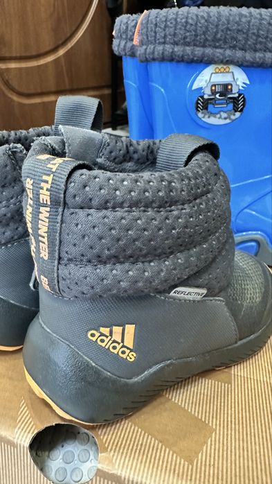 Зимние ботинки adidas 7k , сапожки теплые demar