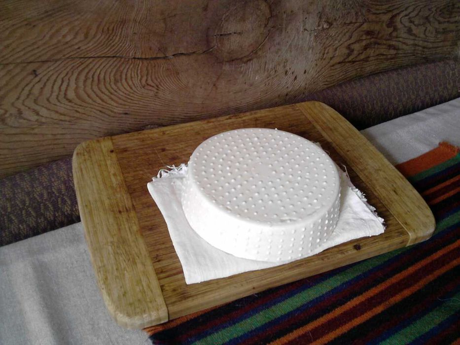 Ser kozi podpuszczkowy