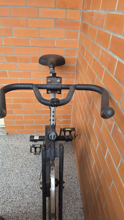 Bicicleta estática Doone