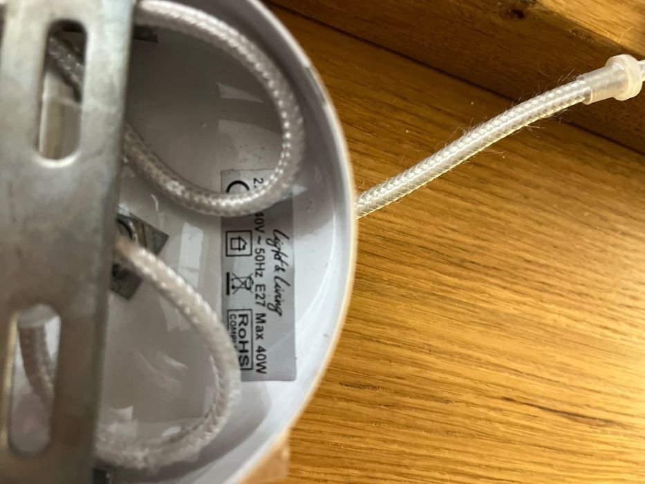 Lampa wisząca biala