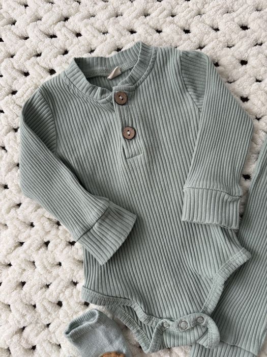 Демісезоний комбінезон та костюмчик