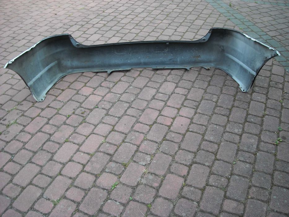 Toyota Corolla E12 Kombi zderzak tył 01-04