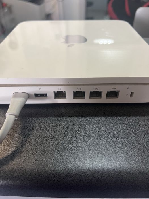 Wi-Fi роутер Apple AirPort Time Capsule 2TB (4-те покоління, A1409)