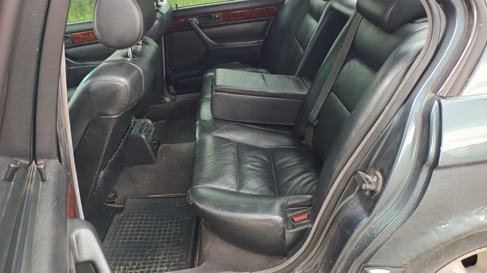 В розборі BMW e32 735i
