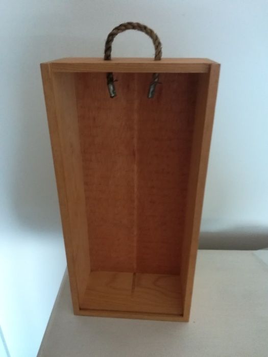 Caixas de madeira para arrumações