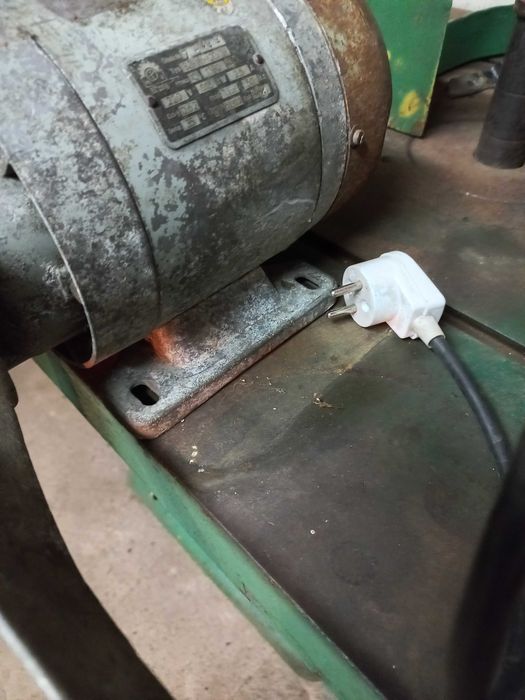 wentylator przemysłowy 220v