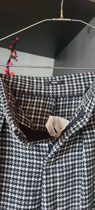 Ciepłe eleganckie spodnie Tezenis XS