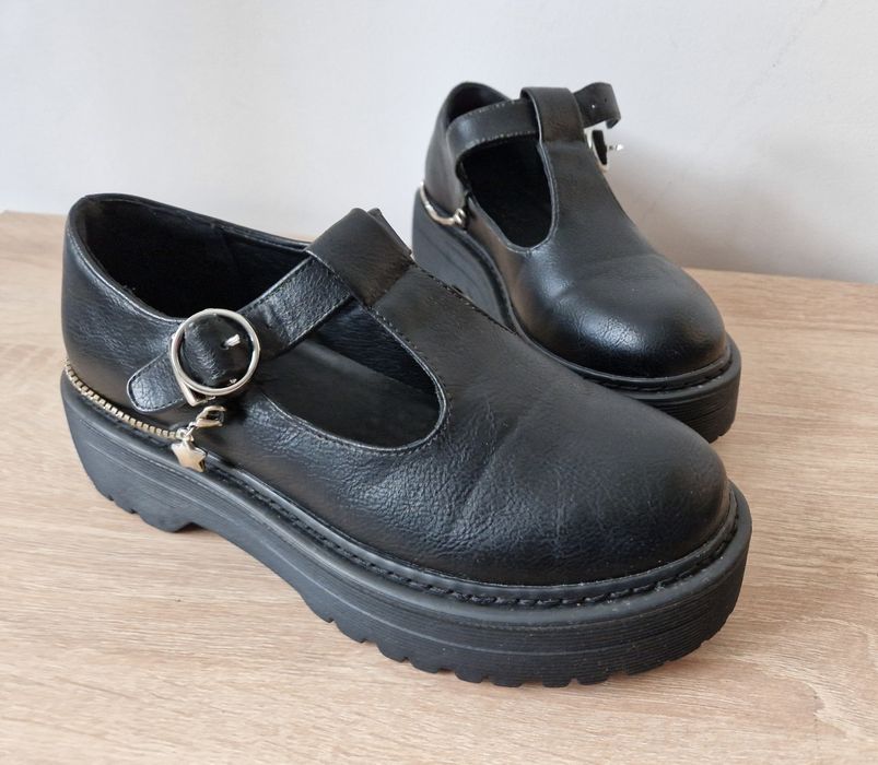 Buty damskie Cropp 38