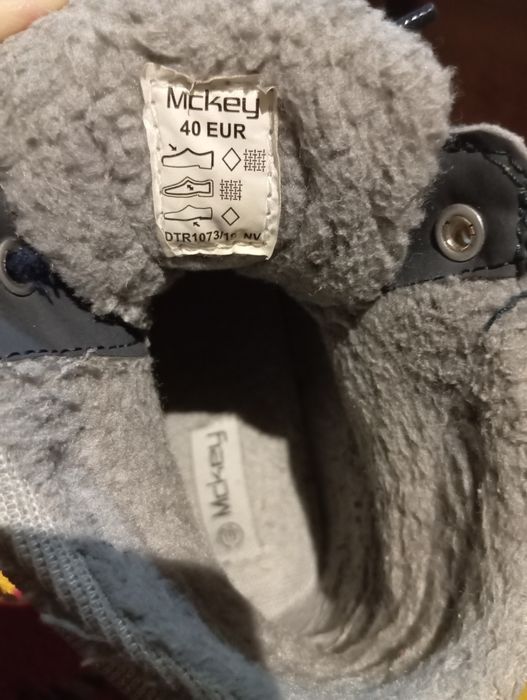 Buty skórzane zimowe trapery ocieplane granatowe Mckey 40 rozmiar
