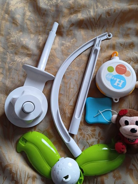 Карусель на дитяче ліжечко