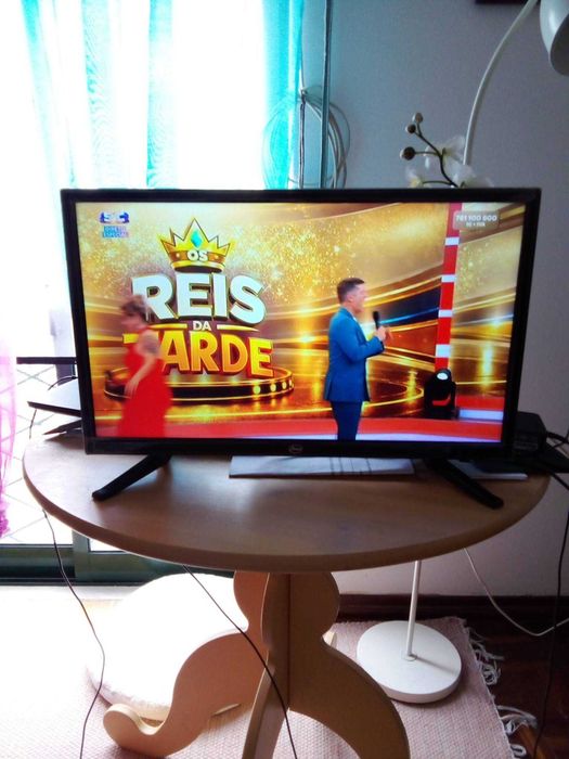 TV SMART 24 polegadas, impecável