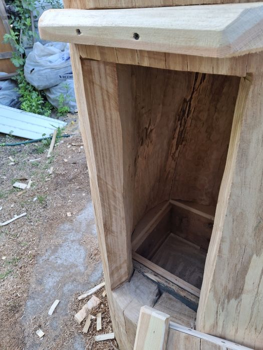 Barć dla pszczół. Kłoda bartna, ul ozdobny.