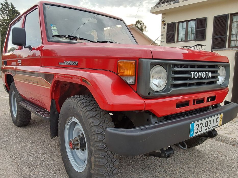 Toyota Land Cruiser FJ70 Caldas Da Rainha - Nossa Senhora Do Pópulo ...