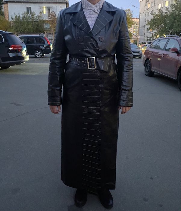 Плащ кожаный 48-50