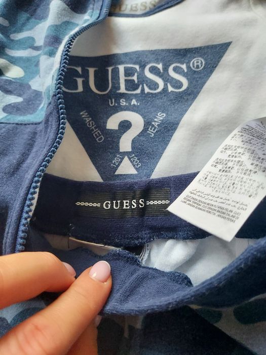 Zestaw spodnie kamizelka i body Guess rozmiar 12M