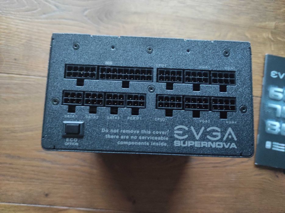 Zasilacz z okablowaniem EVGA SuperNOVA 850W P2 80 Plus Platinum