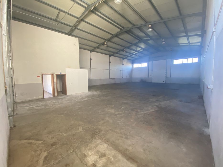 Pavilhão industrial na Moita, Marinha Grande