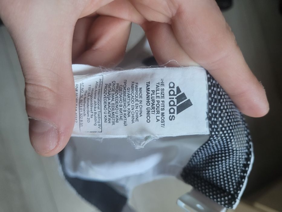 Czapka Adidas – oryginalna – stan bardzo dobry