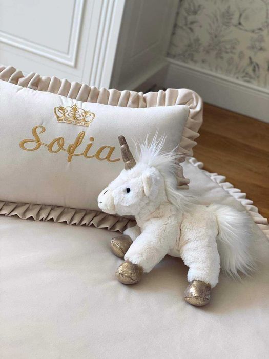 Poduszka personalizacja imię inicjał falbanka Velvet