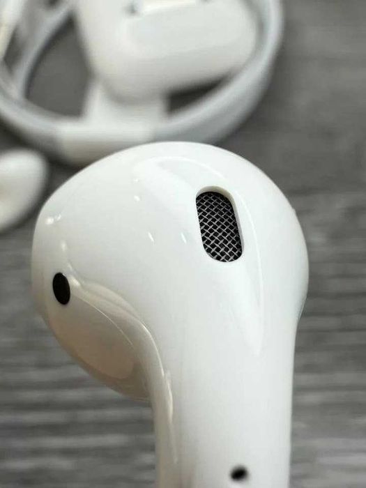 Навушники Apple AirPods 2 gen MagSafe стан нових