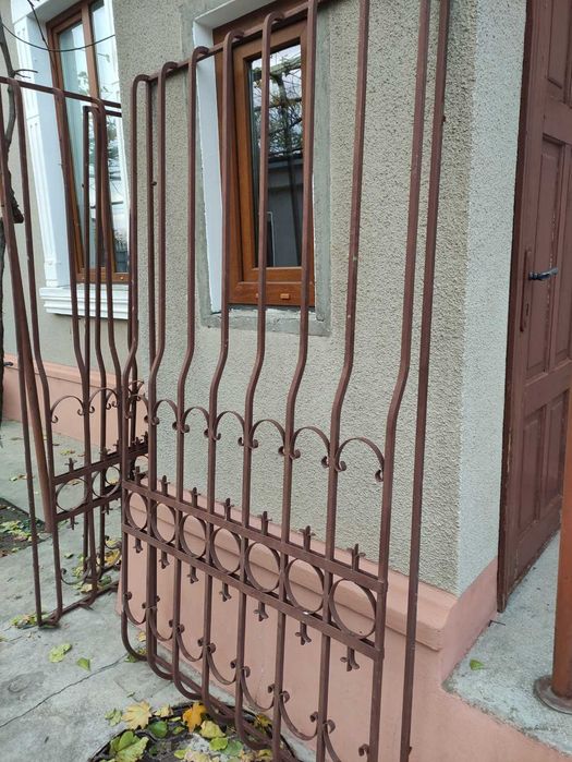 Решетки на окна. Подоконники, окна деревянные