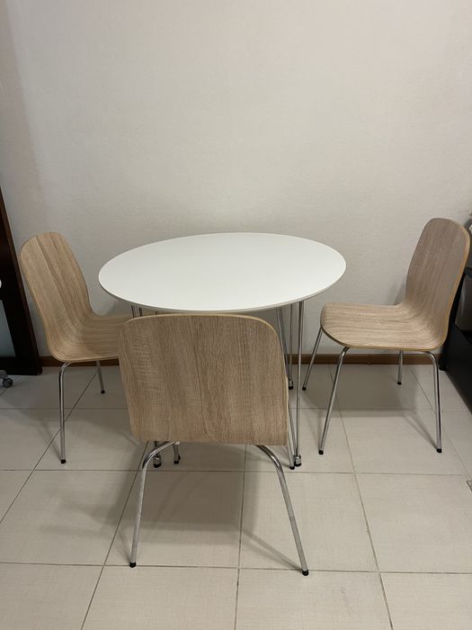 Продається стіл