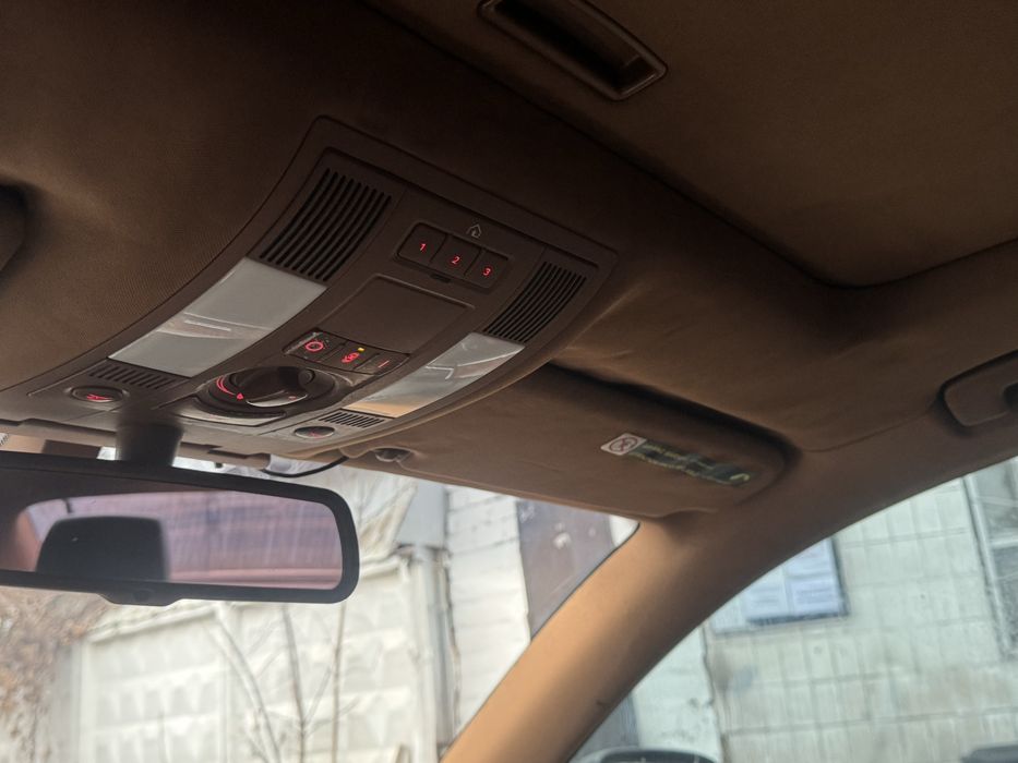 продам AUDI A8S8 4.2