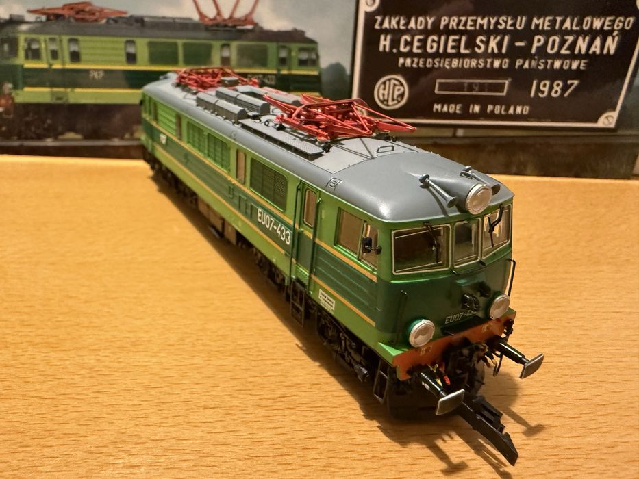 Schlesienmodelle EU07-433 bez dekodera H0 kolejarstwo