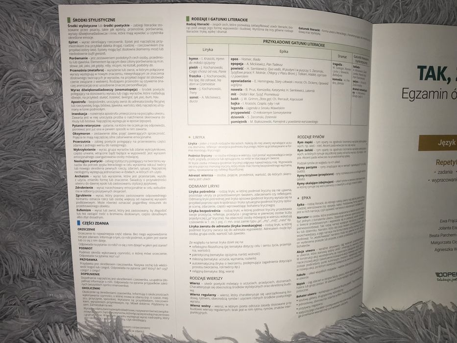 Repetytorium z j.polskiego oraz arkusze egzaminacyjne z matematyki.
