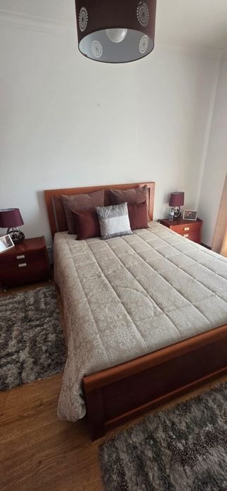 Recheio de casa, tudo em madeira