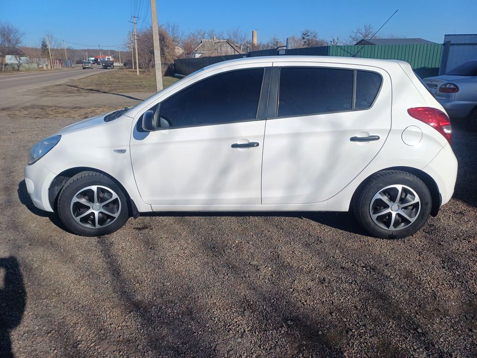 Продам Hyundai i20